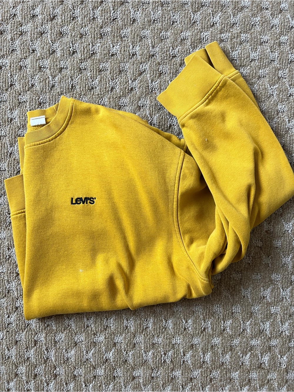 Levi’s crew neck